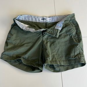 Old Navy Size 2 Army Green Everyday Chino Shorts